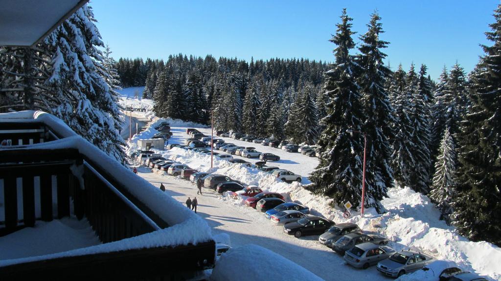 Apartments Vanja I Vrh Kopaonik Exteriör bild